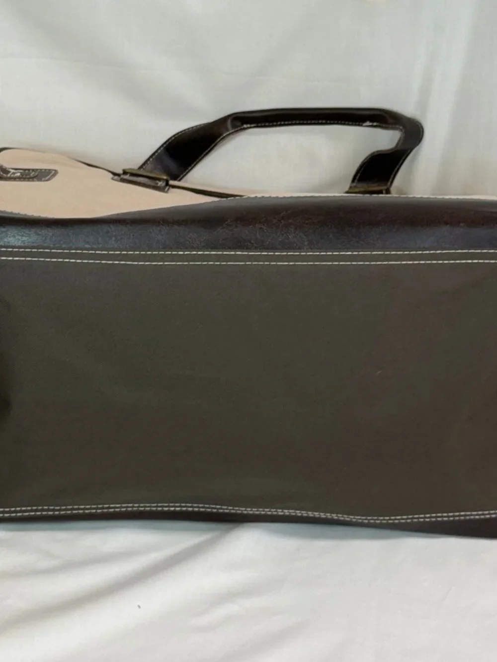 NWT GNBI Duffle Gym Carry On Weekender Travel Bag - Tan and Brown - Nice!